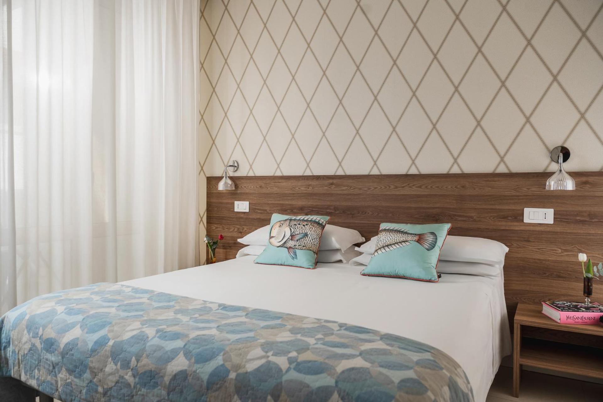 Hotel Calypso- Rimini Marina Centro Esterno foto