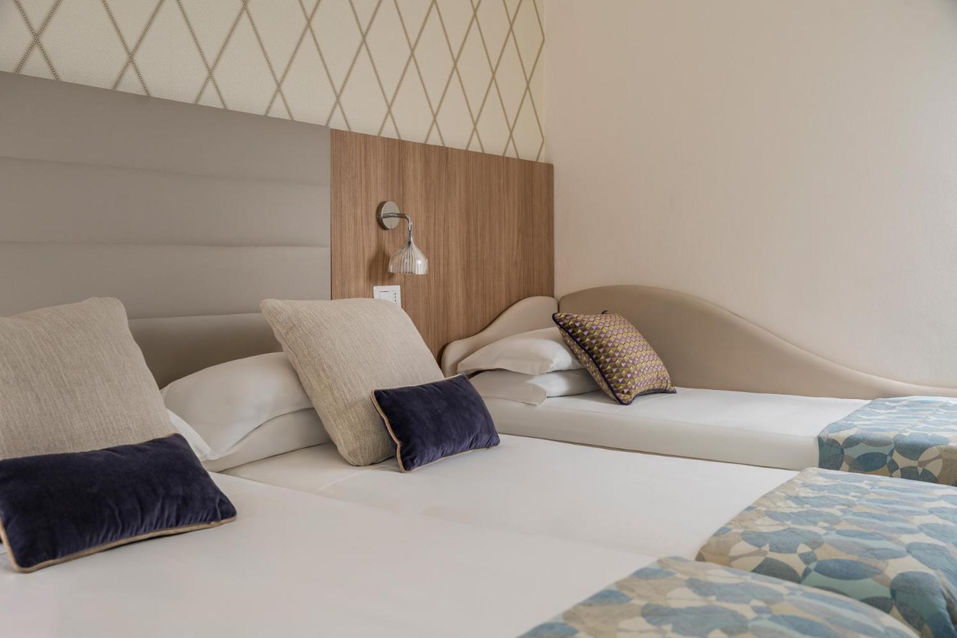 Hotel Calypso- Rimini Marina Centro Esterno foto