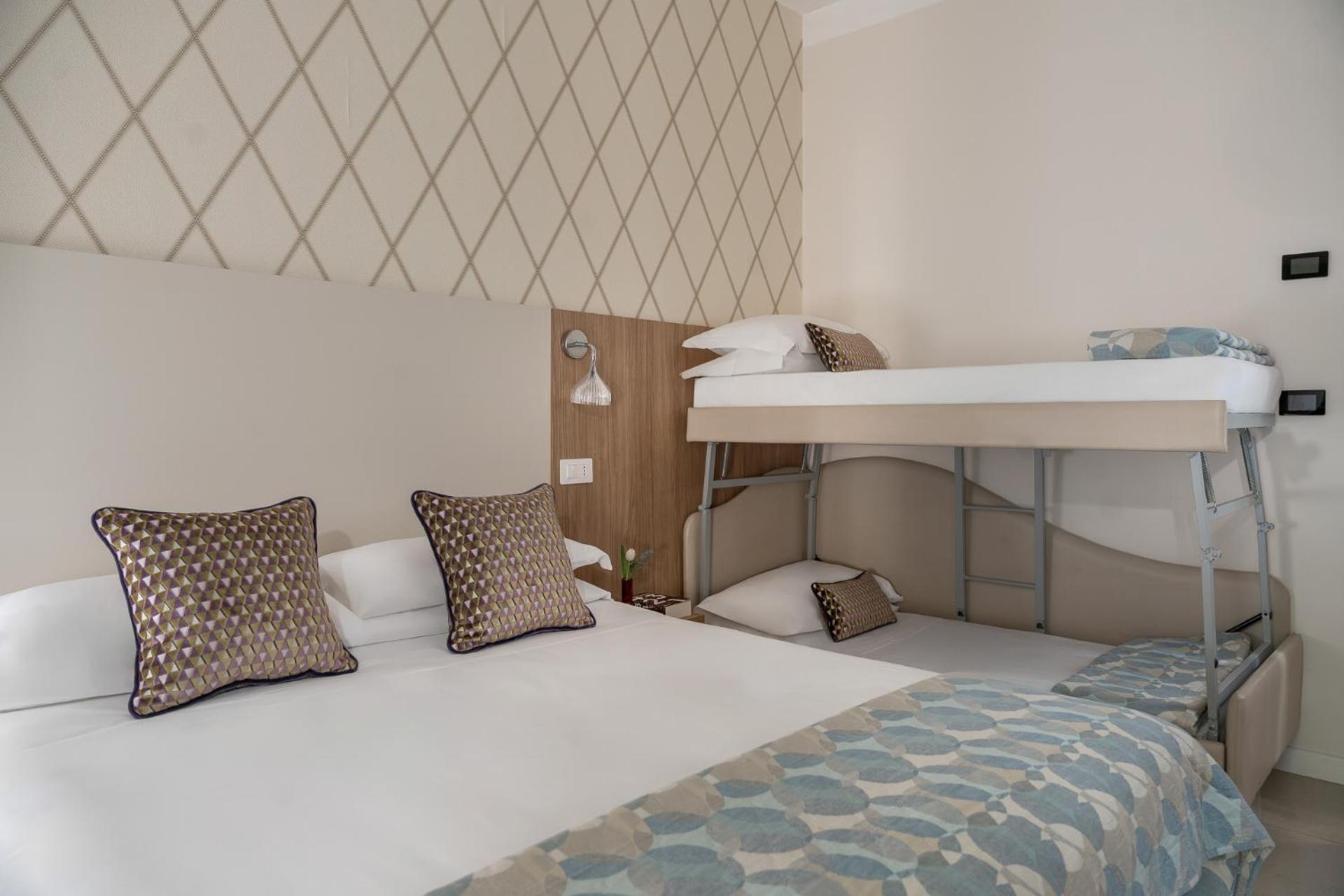 Hotel Calypso- Rimini Marina Centro Esterno foto