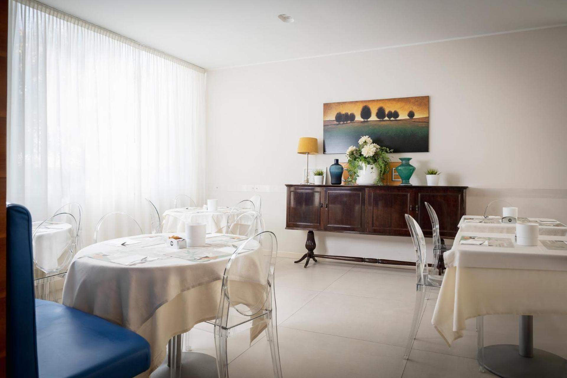 Hotel Calypso- Rimini Marina Centro Esterno foto