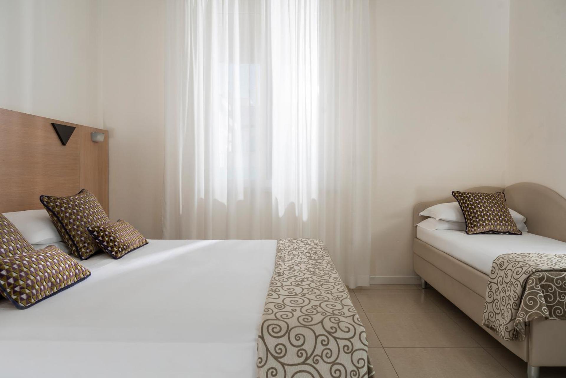 Hotel Calypso- Rimini Marina Centro Esterno foto